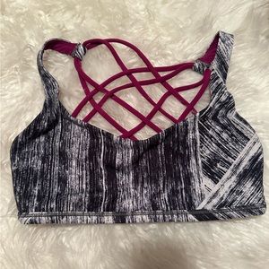 Lululemon Free to Be Sports Bra. Size 4.